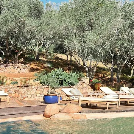Casa Penisula Bed & Breakfast